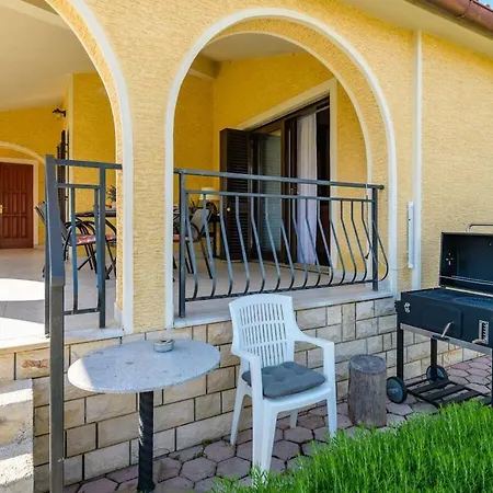 Josipa With Whirlpool * Πόρετς