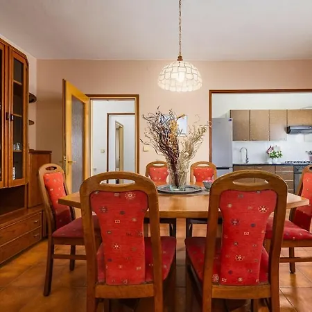 Josipa With Whirlpool بوريتش