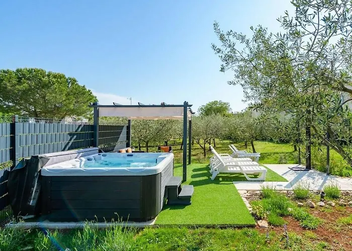 Josipa With Whirlpool Poreč