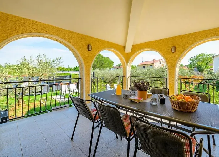 Josipa With Whirlpool Poreč