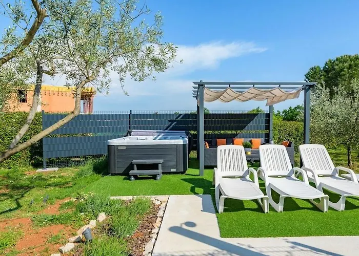 Josipa With Whirlpool Apartman