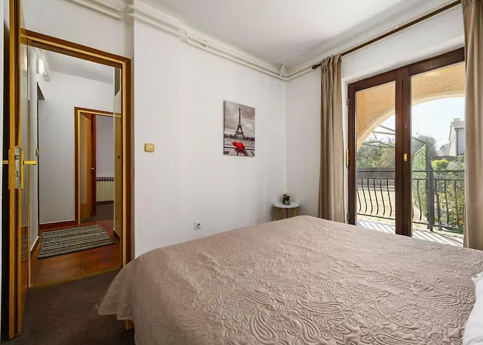 Josipa With Whirlpool Apartman Poreč