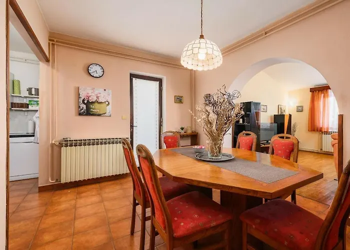 Josipa With Whirlpool Lejlighed